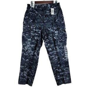 US Navy NWU Type I Digital Camo Cargo Pants Men's M Short Blue 8405-01-540-1446